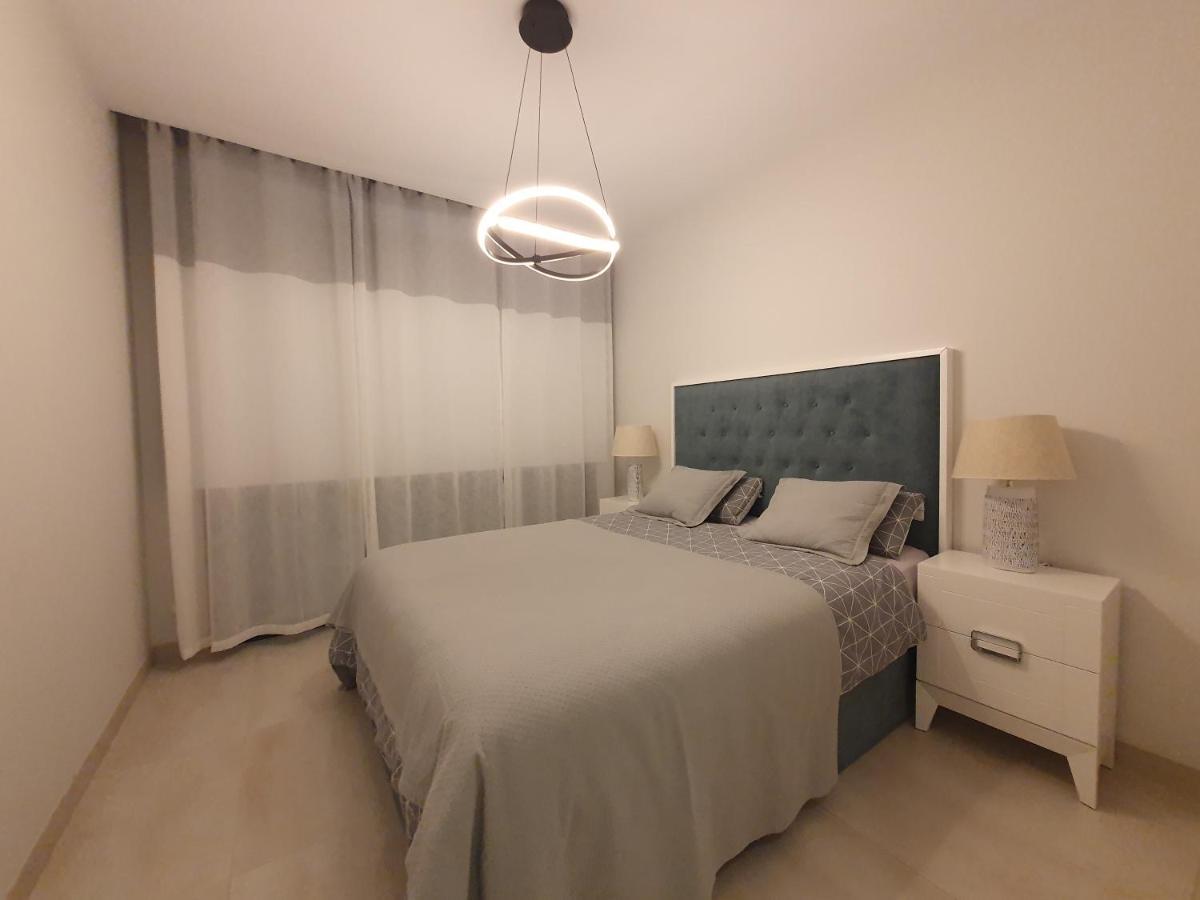 Appartamento Sunset Waves Vistas Al Mar Benidorm Esterno foto
