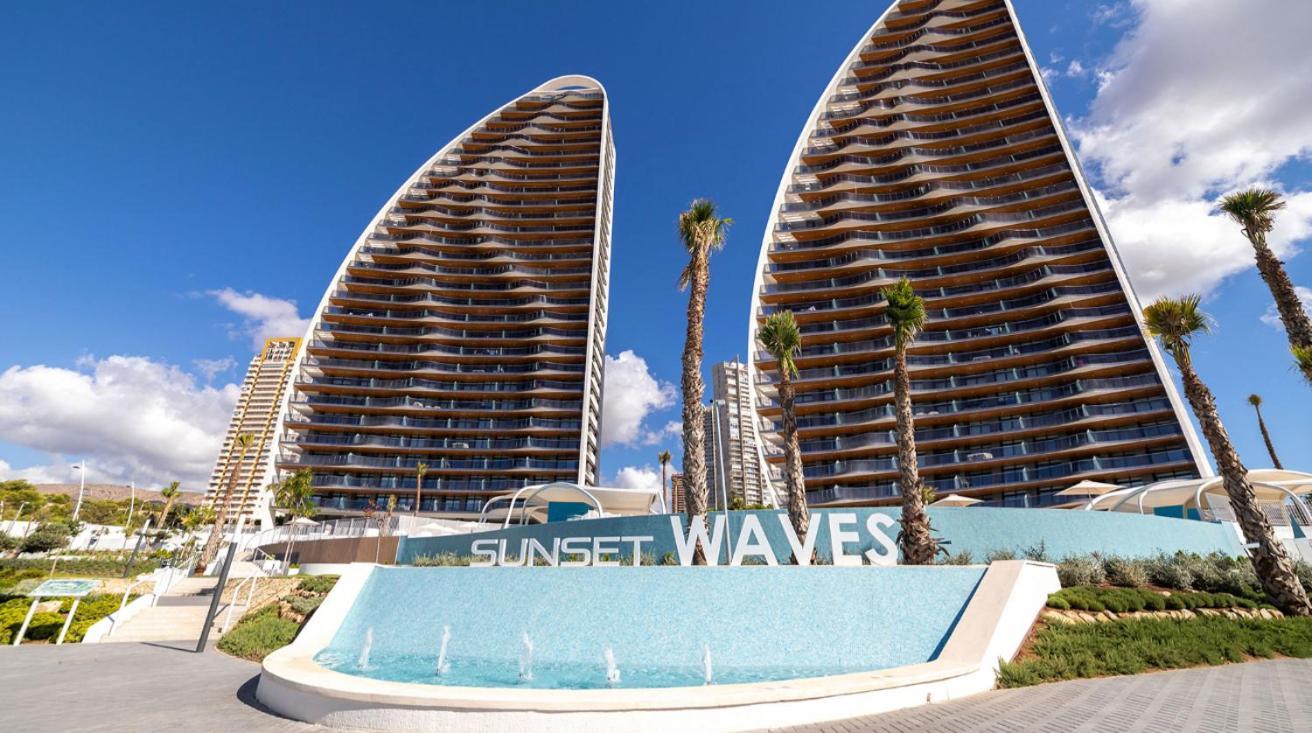 Appartamento Sunset Waves Vistas Al Mar Benidorm Esterno foto